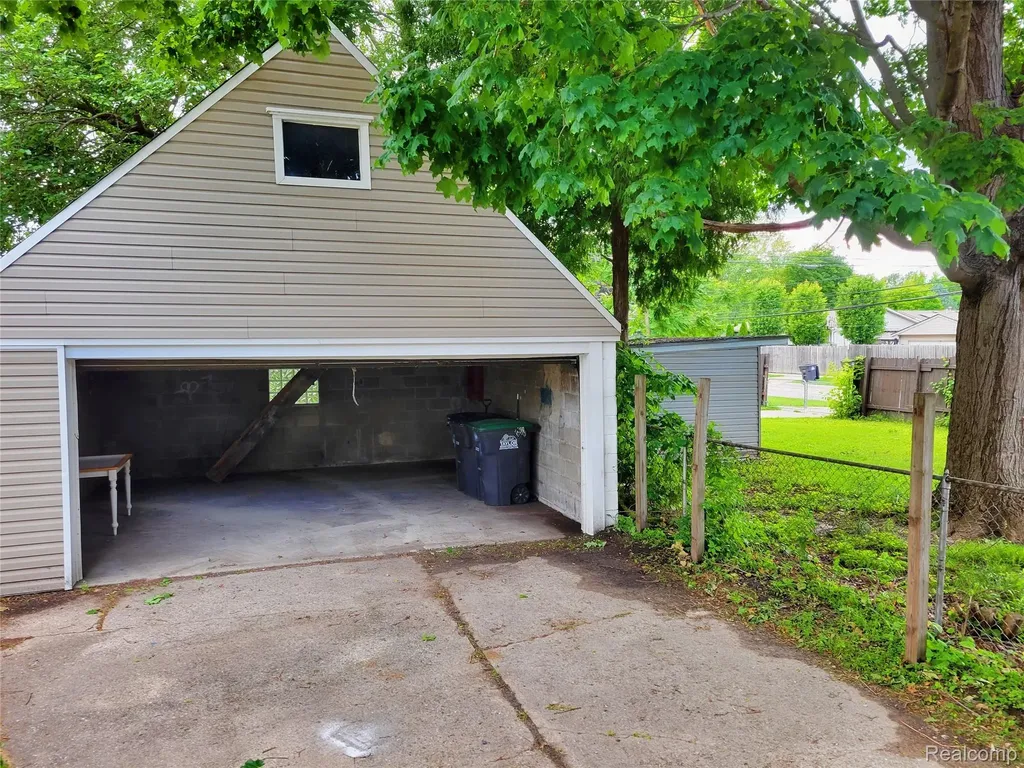 6310 Duncan Street Taylor City MI 48180