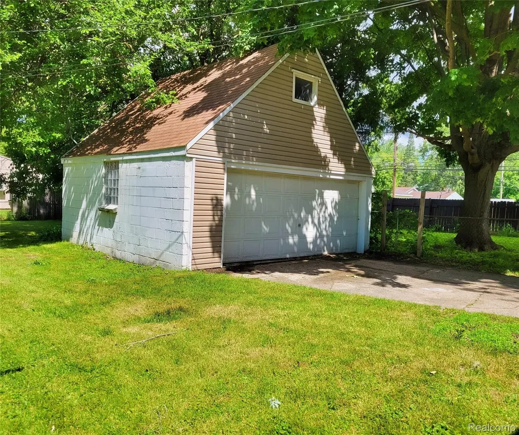 6310 Duncan Street Taylor City MI 48180