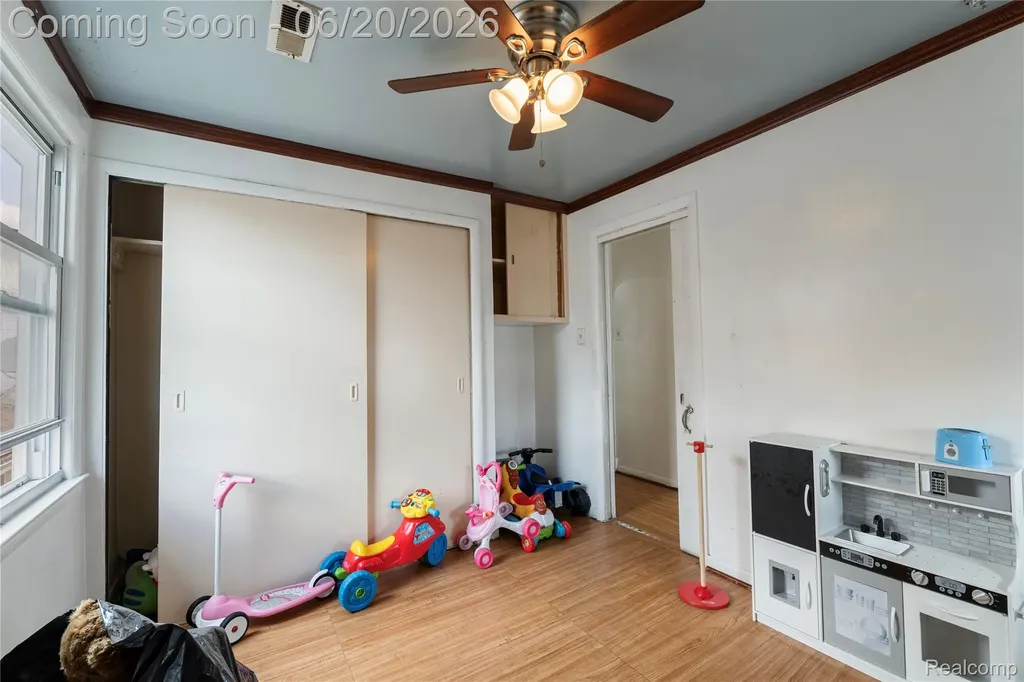 11418 Sobieski Street Hamtramck City MI 48212