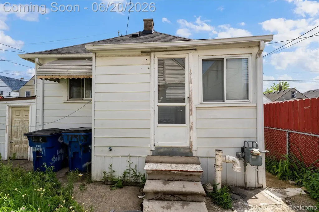 11418 Sobieski Street Hamtramck City MI 48212