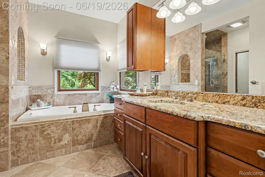 3141 Allison Lane Highland Charter Township MI 48357