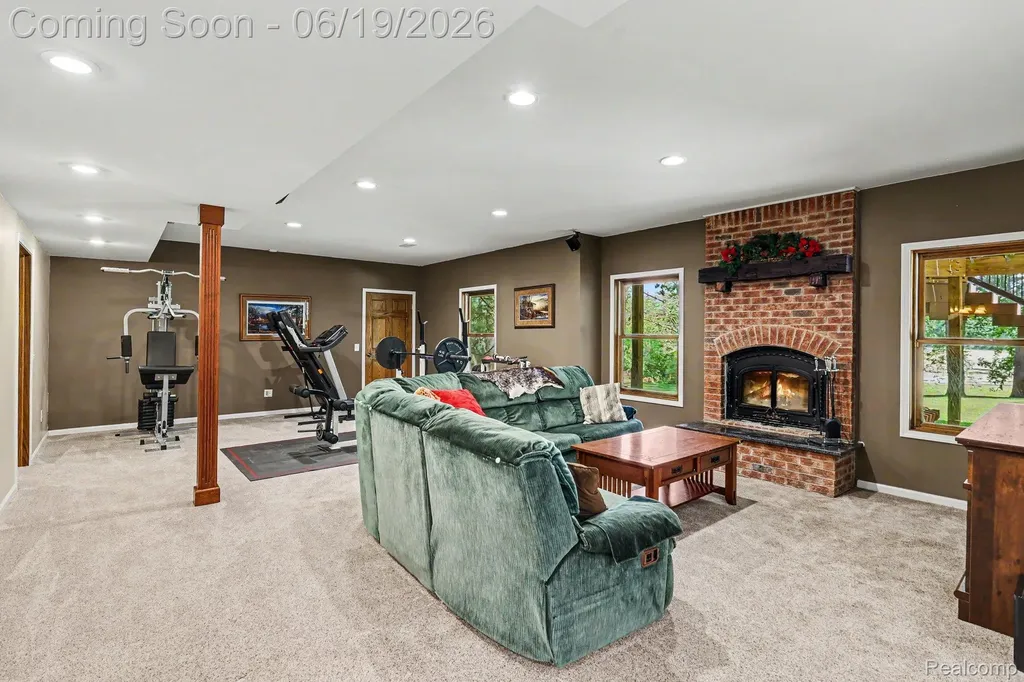 3141 Allison Lane Highland Charter Township MI 48357