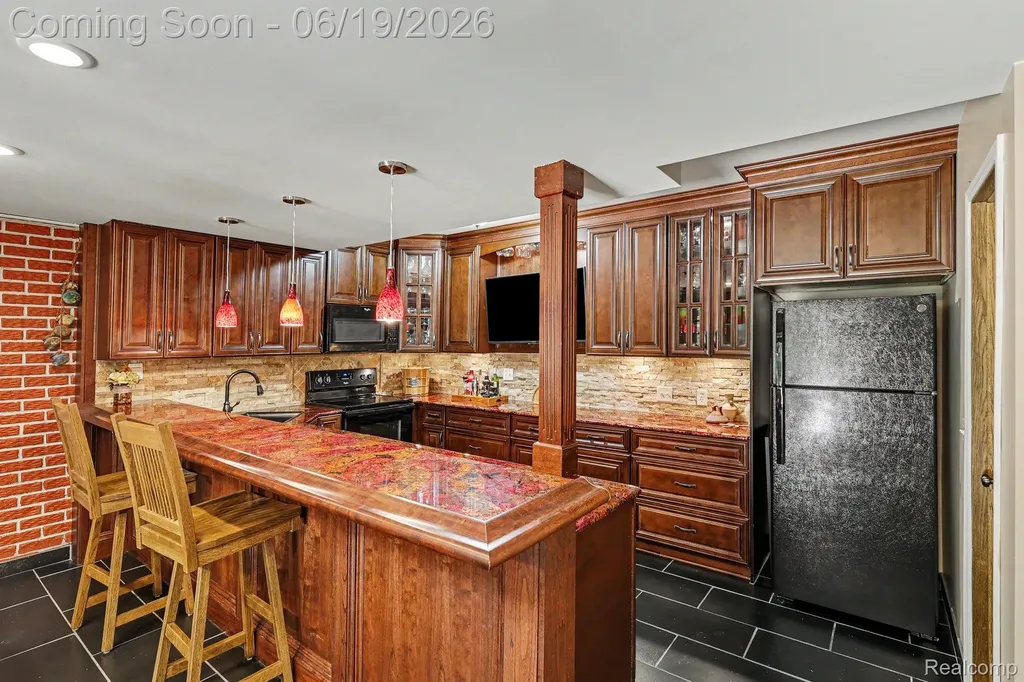 3141 Allison Lane Highland Charter Township MI 48357