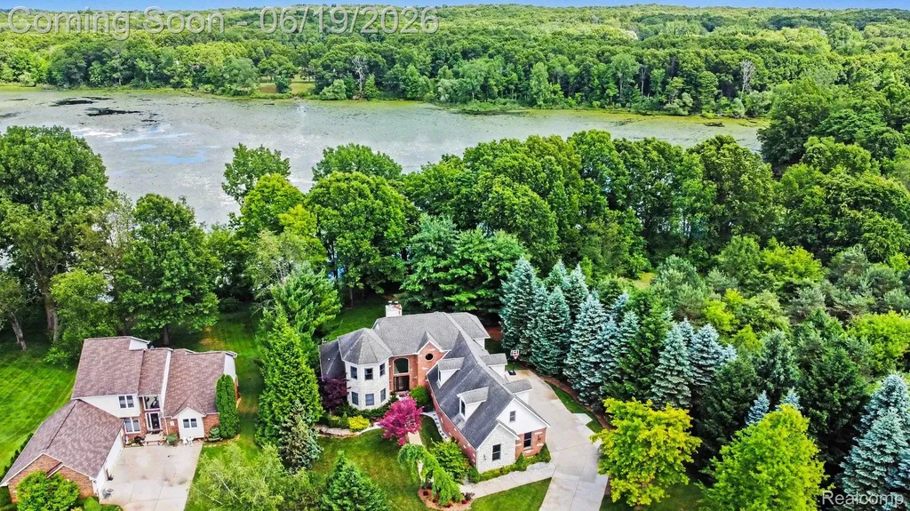 3141 Allison Lane Highland Charter Township MI 48357
