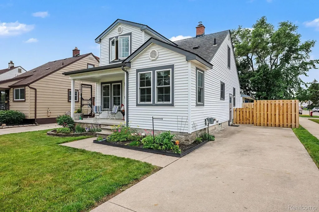 549 Park Drive Clawson City MI 48017