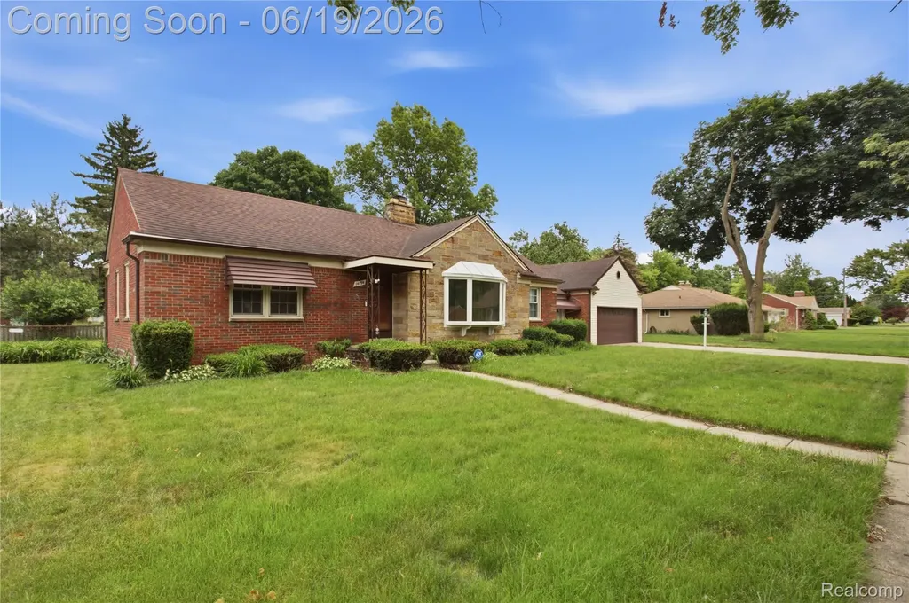 14154 Marion Redford Charter Township MI 48239