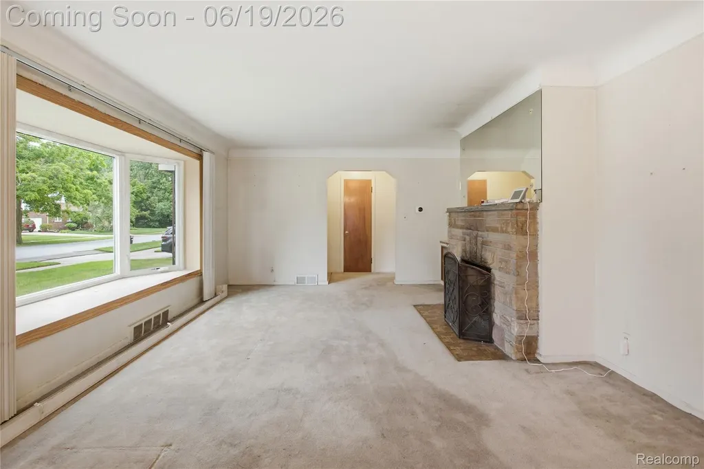 14154 Marion Redford Charter Township MI 48239
