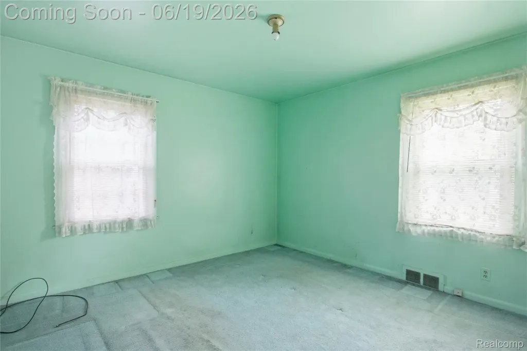 14154 Marion Redford Charter Township MI 48239