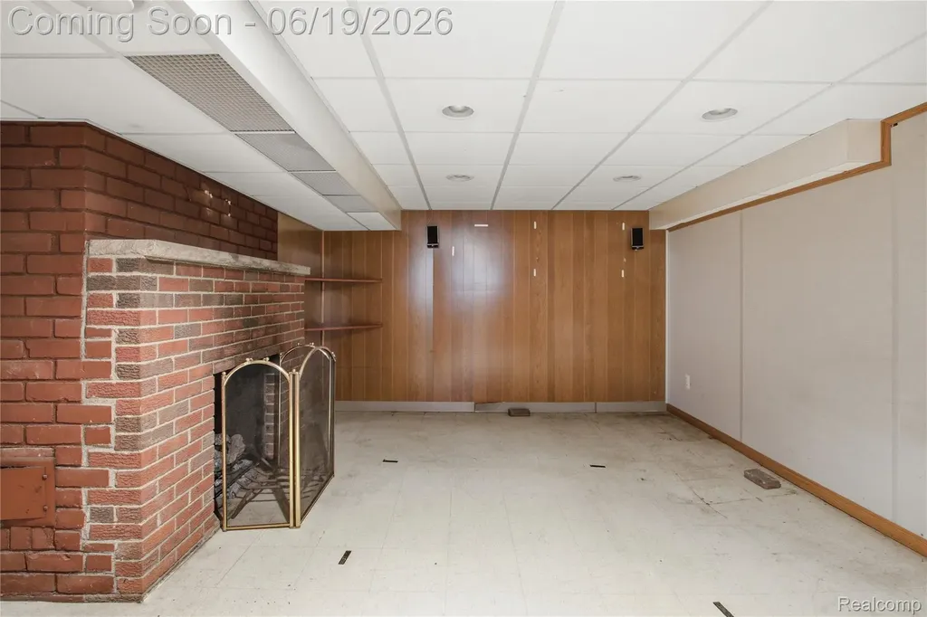 14154 Marion Redford Charter Township MI 48239