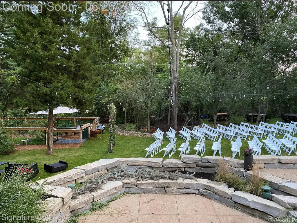 900 Hill Hollow Lane Milford Village MI 48381