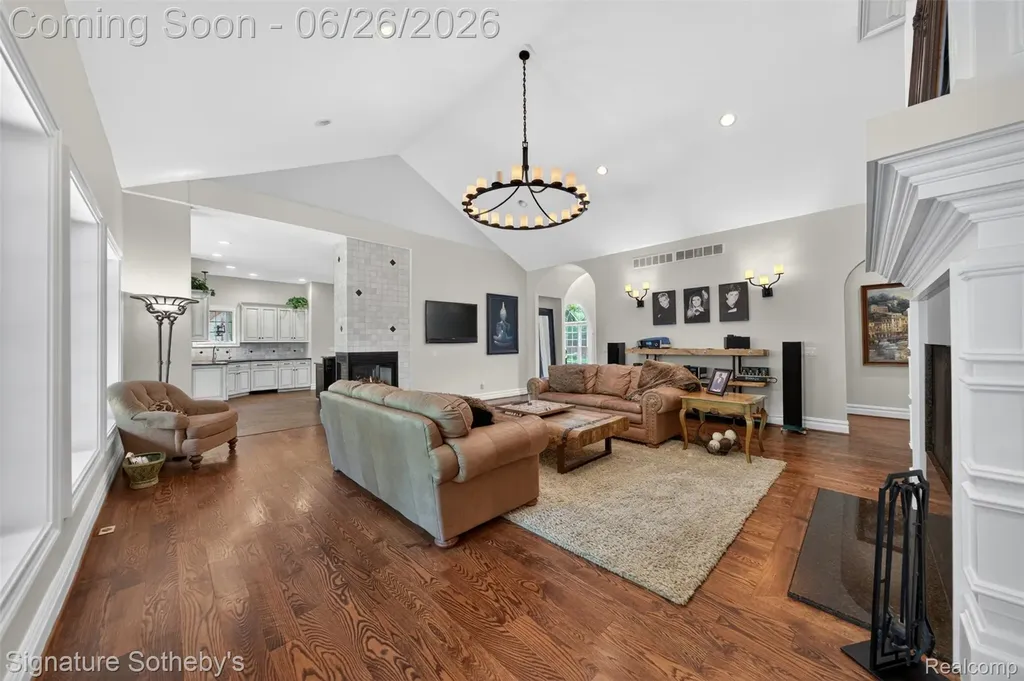 900 Hill Hollow Lane Milford Village MI 48381
