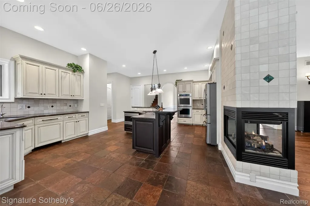900 Hill Hollow Lane Milford Village MI 48381