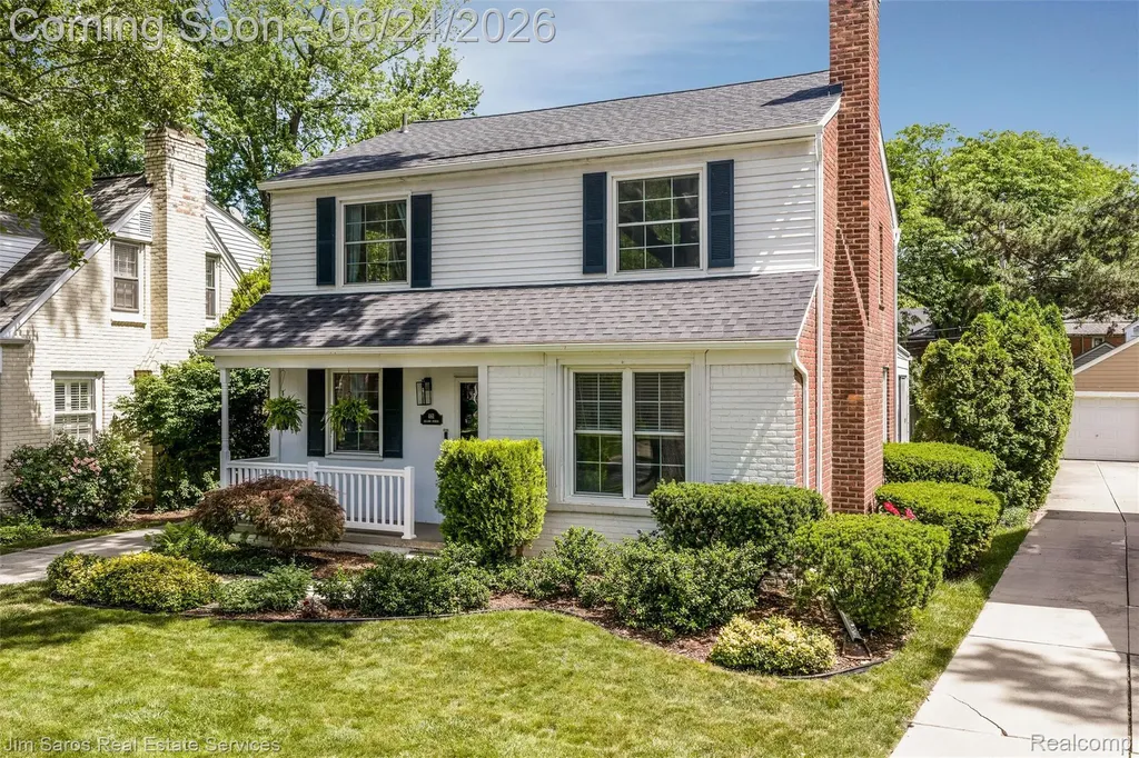 461 Allard Road Grosse Pointe Farms City MI 48236
