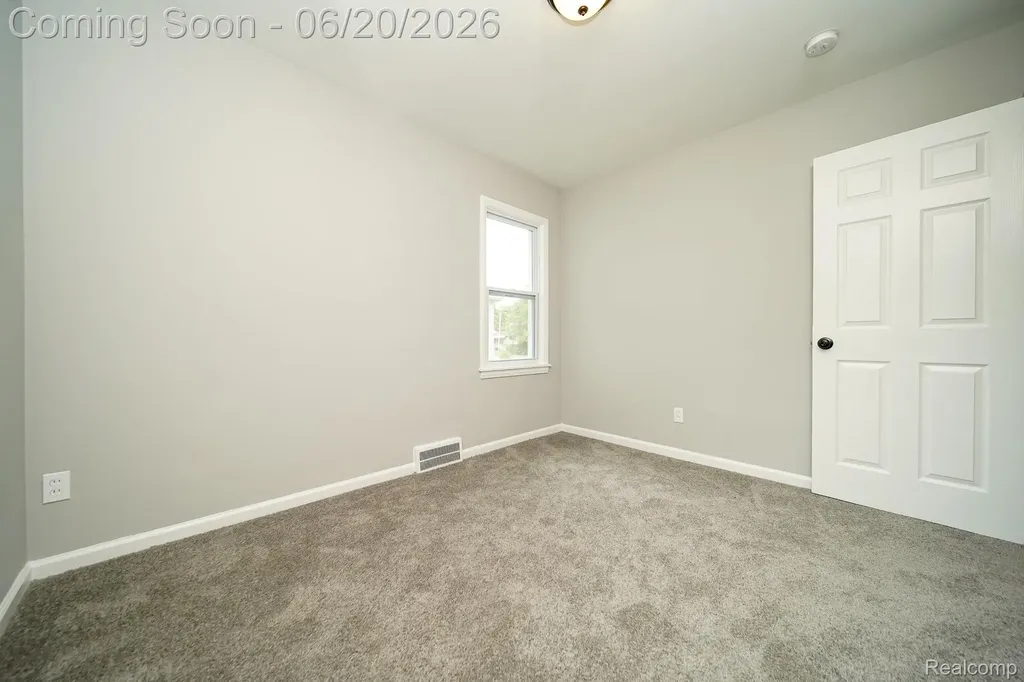 19551 Five Points Street Redford Charter Township MI 48240