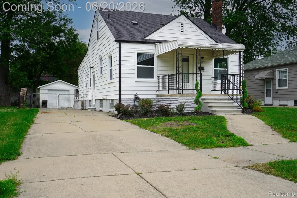 19551 Five Points Street Redford Charter Township MI 48240