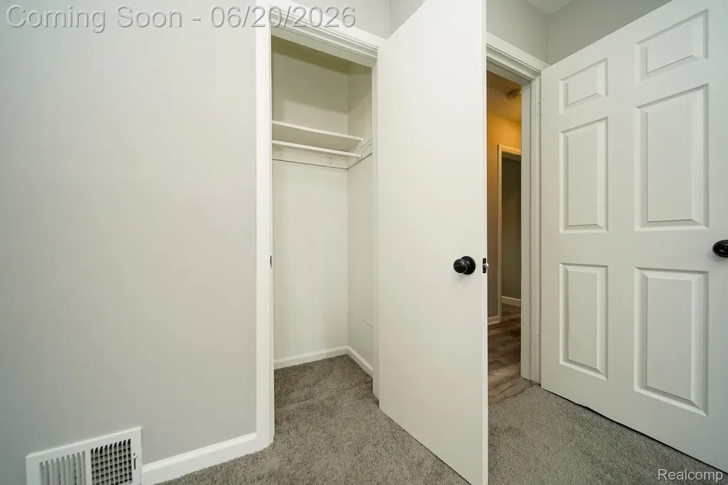 19551 Five Points Street Redford Charter Township MI 48240