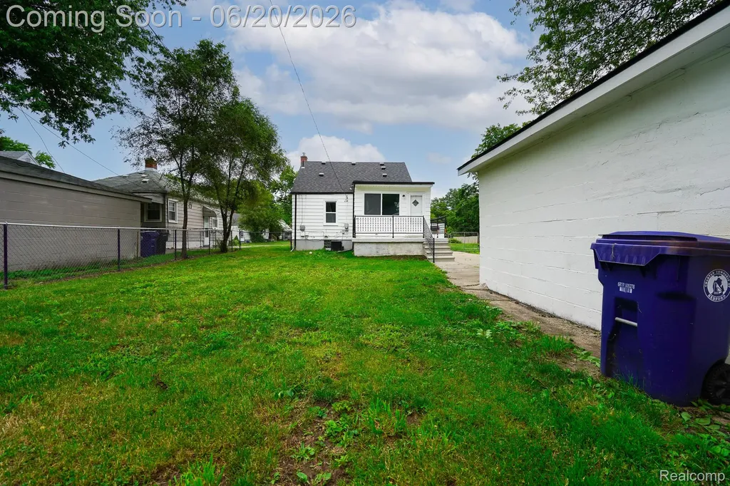 19551 Five Points Street Redford Charter Township MI 48240