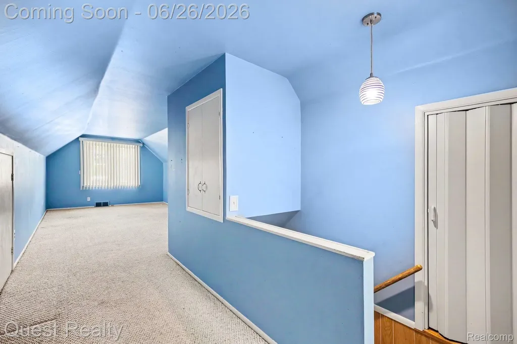 25074 Waldorf Street Roseville City MI 48066