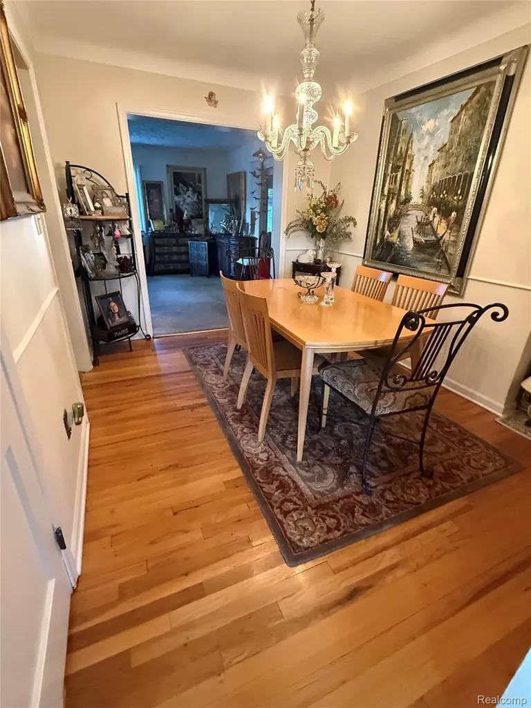 4260 Cooper Avenue Royal Oak City MI 48073