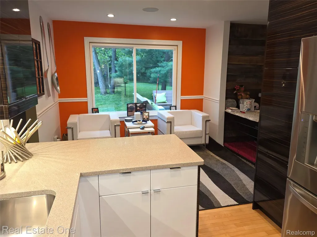 1574 Cardinal Ridge West Bloomfield Charter Township MI 48324