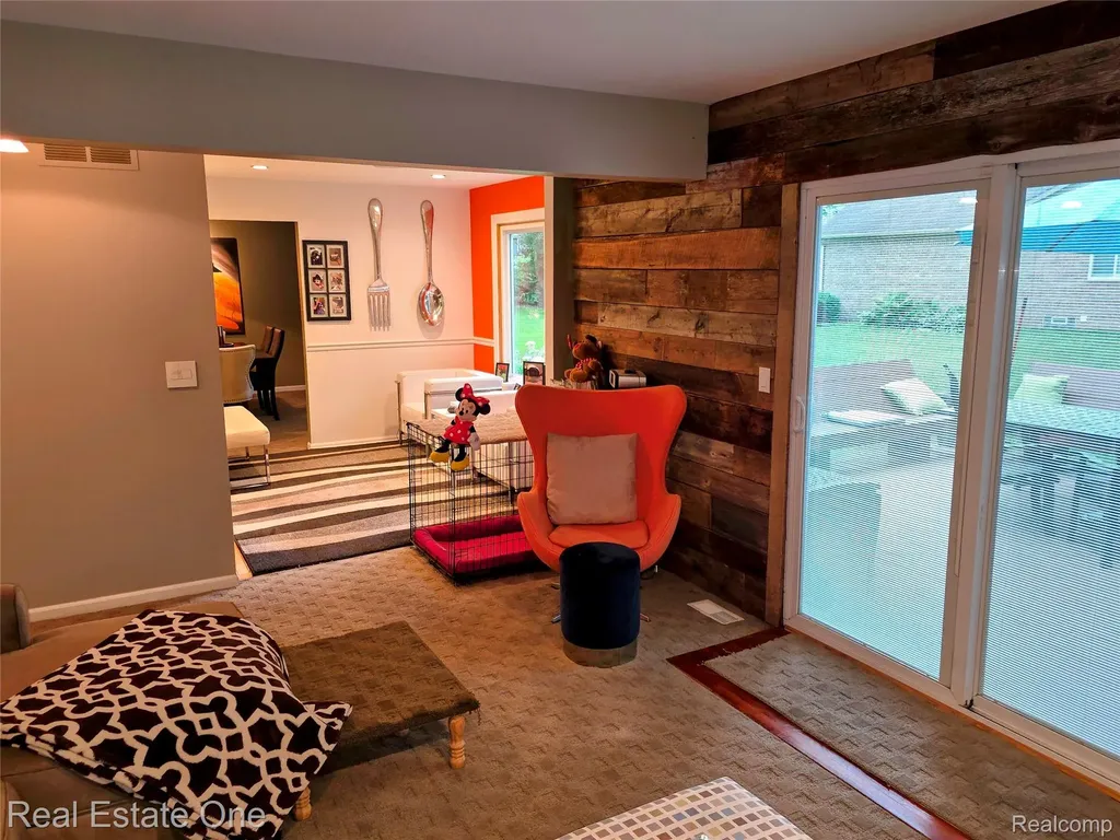 1574 Cardinal Ridge West Bloomfield Charter Township MI 48324