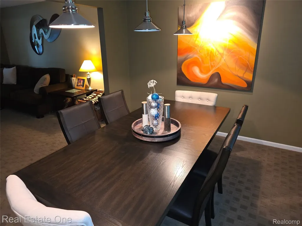 1574 Cardinal Ridge West Bloomfield Charter Township MI 48324