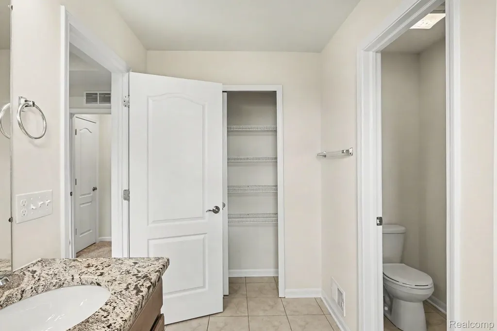 4871 Broomfield Way Orion Charter Township MI 48359