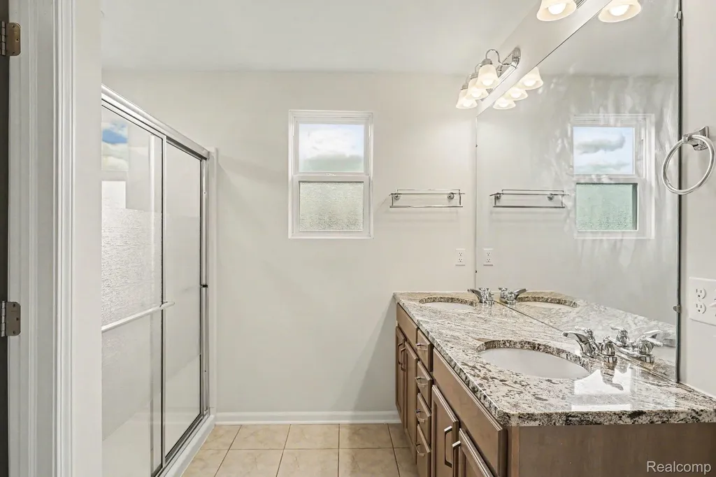 4871 Broomfield Way Orion Charter Township MI 48359