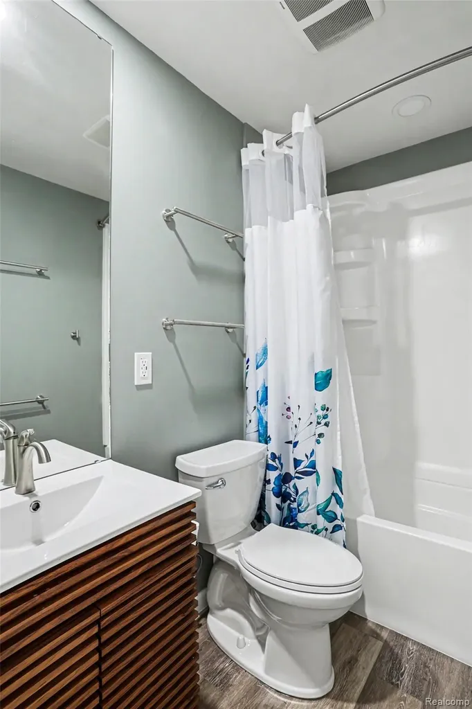 4871 Broomfield Way Orion Charter Township MI 48359