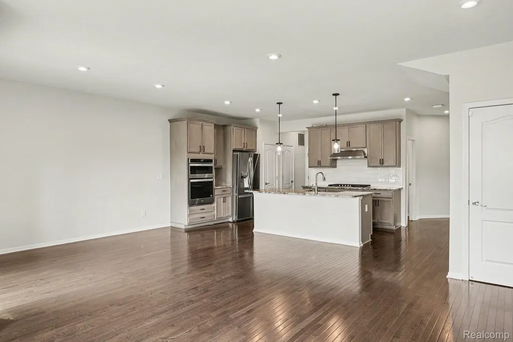 4871 Broomfield Way Orion Charter Township MI 48359