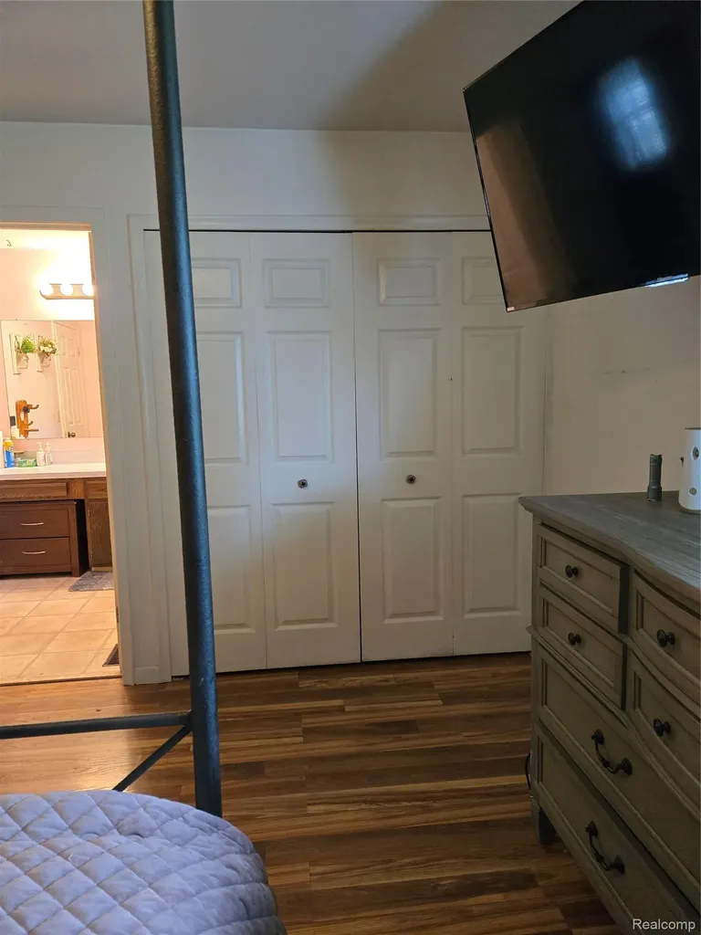 3393 Brenthill Drive Grand Blanc Charter Township MI 48439
