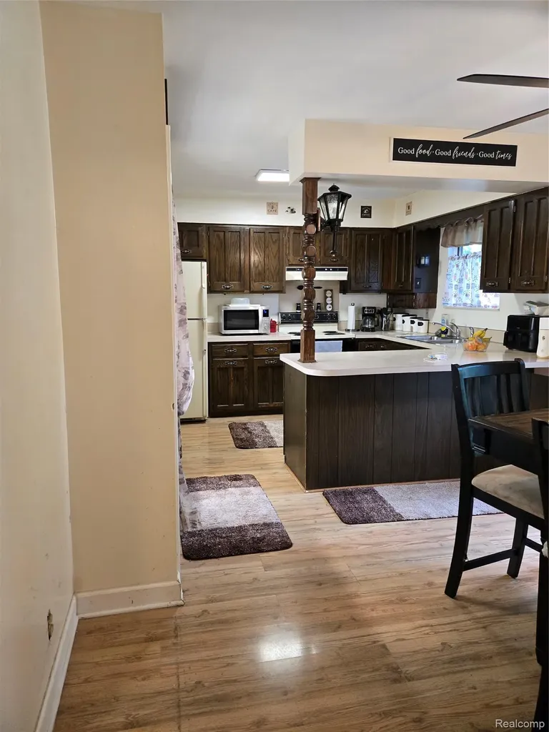 3393 Brenthill Drive Grand Blanc Charter Township MI 48439