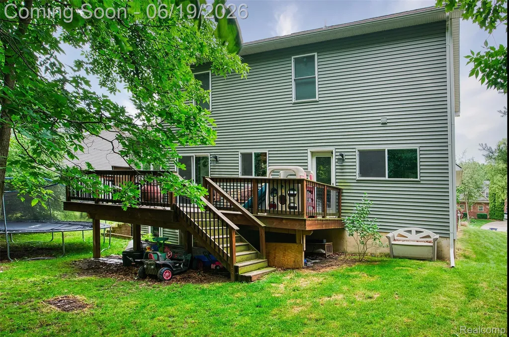 140 Skyline Drive Oceola Township MI 48843