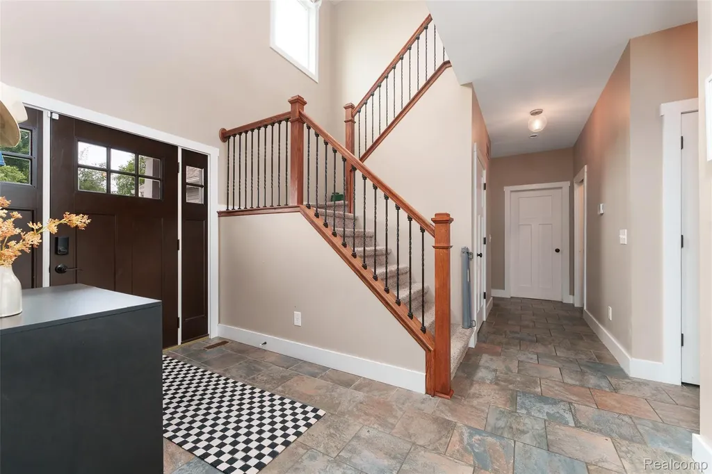 140 Skyline Drive Oceola Township MI 48843