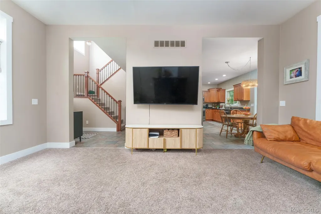 140 Skyline Drive Oceola Township MI 48843