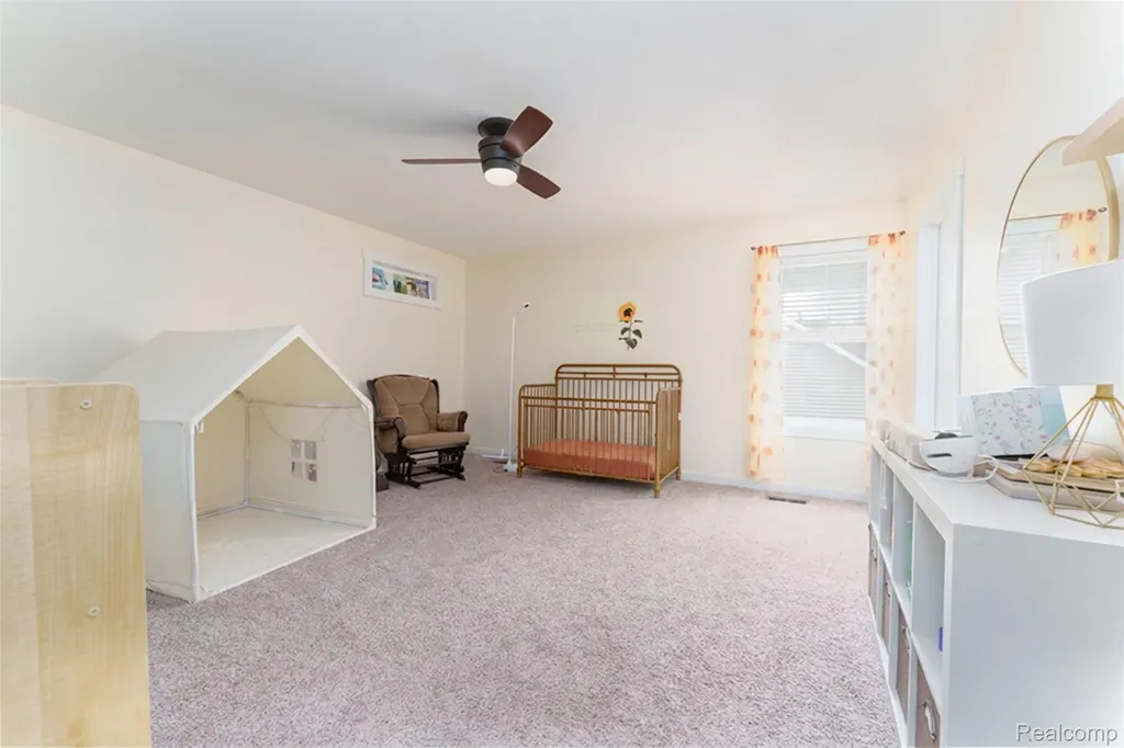 140 Skyline Drive Oceola Township MI 48843