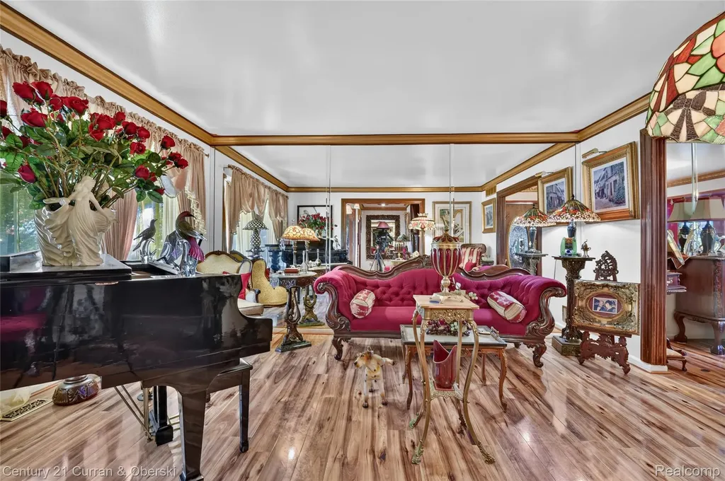 45331 Rector Drive Canton Charter Township MI 48188