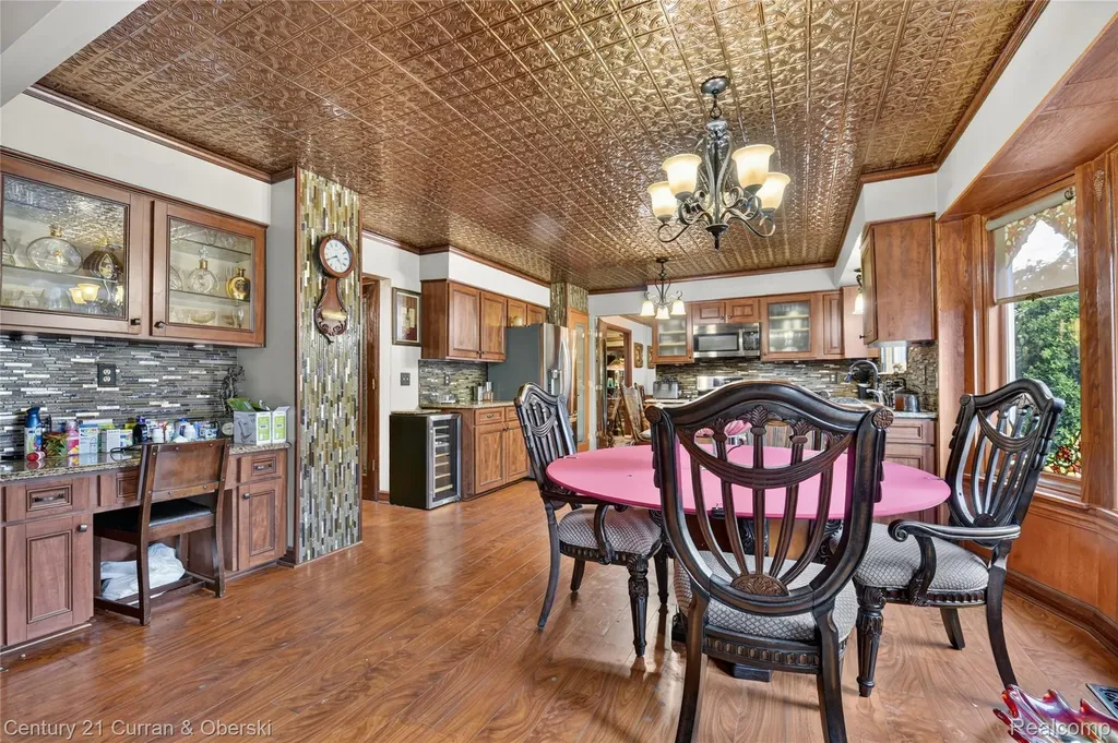 45331 Rector Drive Canton Charter Township MI 48188