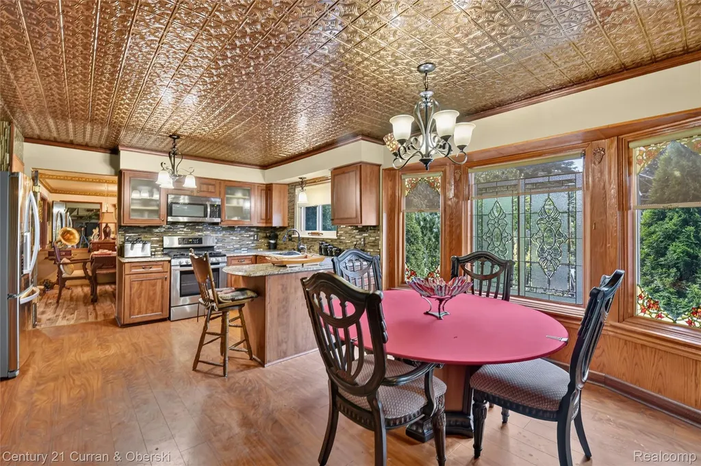 45331 Rector Drive Canton Charter Township MI 48188