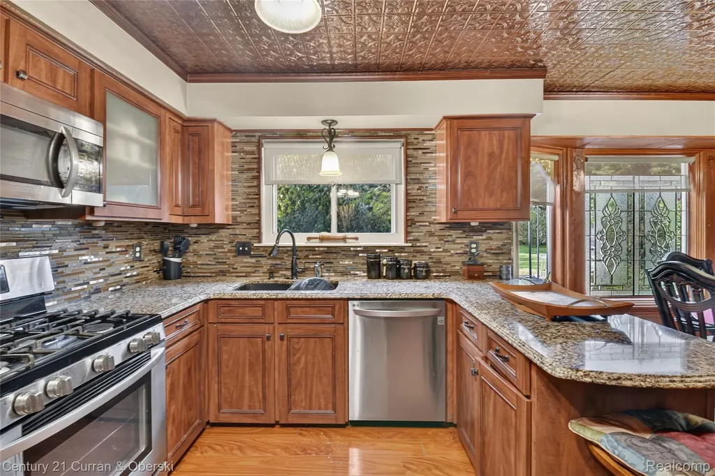 45331 Rector Drive Canton Charter Township MI 48188