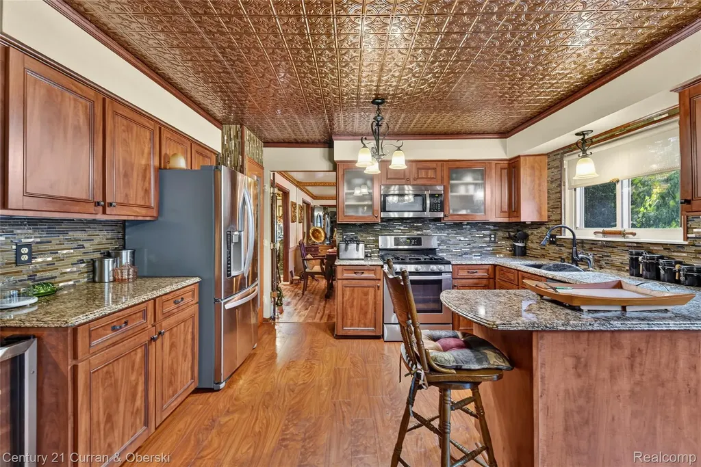 45331 Rector Drive Canton Charter Township MI 48188