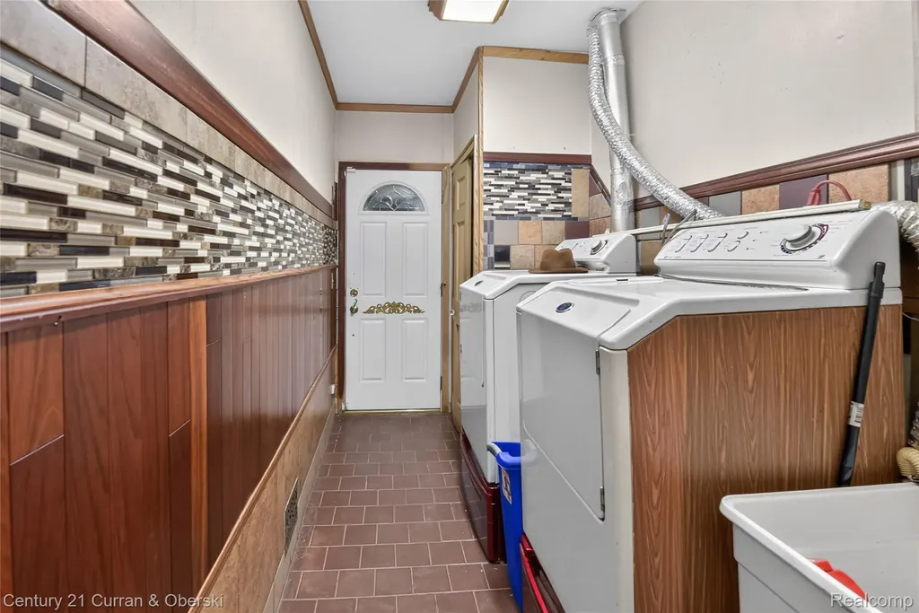 45331 Rector Drive Canton Charter Township MI 48188