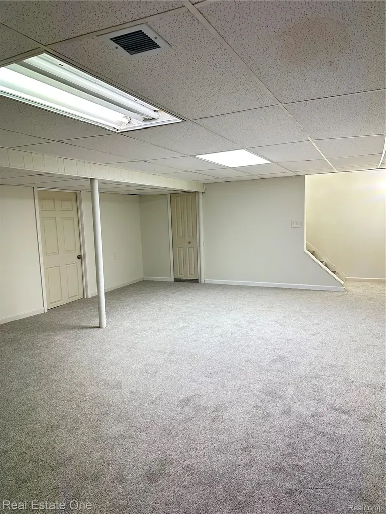 4348 Martin Warren City MI 48092