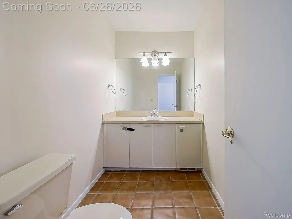 29523 Shenandoah Drive Farmington City MI 48331