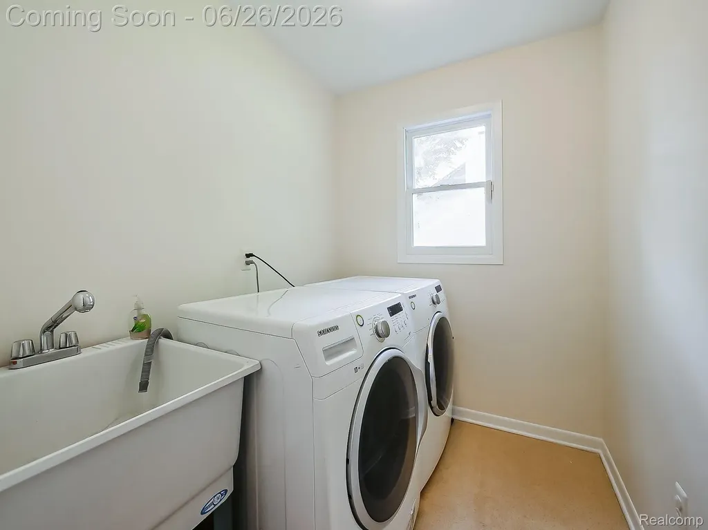29523 Shenandoah Drive Farmington City MI 48331