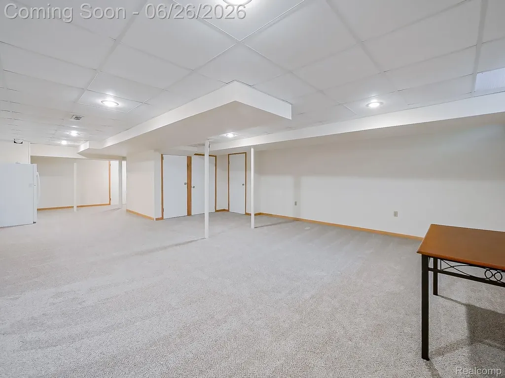 29523 Shenandoah Drive Farmington City MI 48331