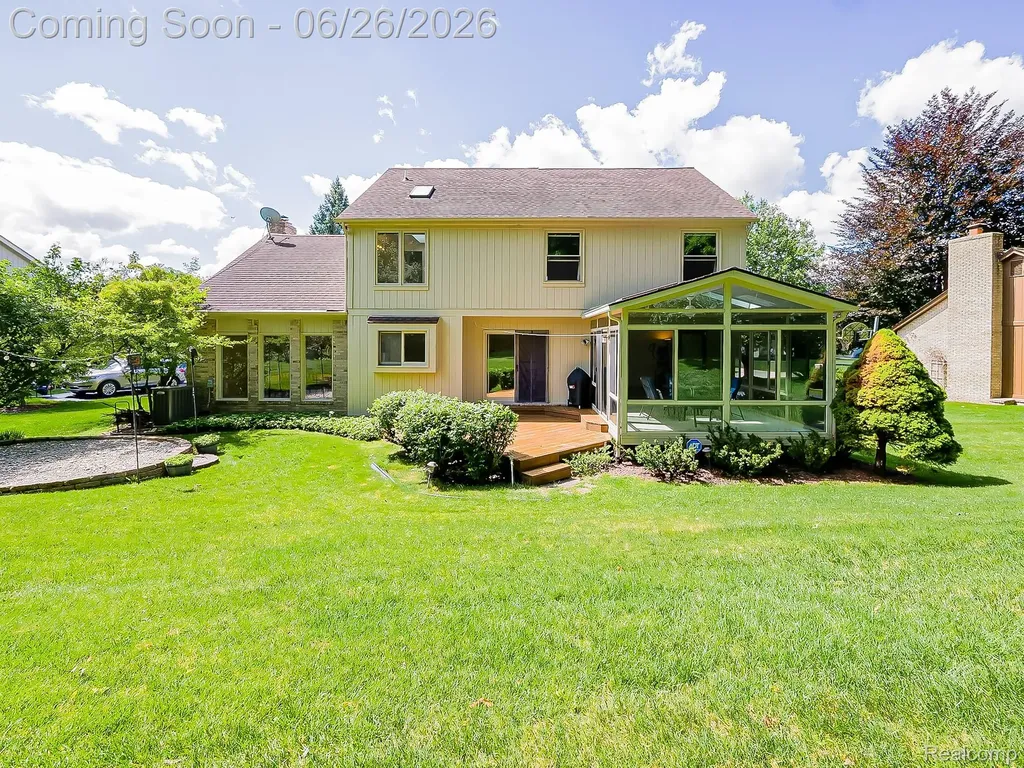 29523 Shenandoah Drive Farmington City MI 48331
