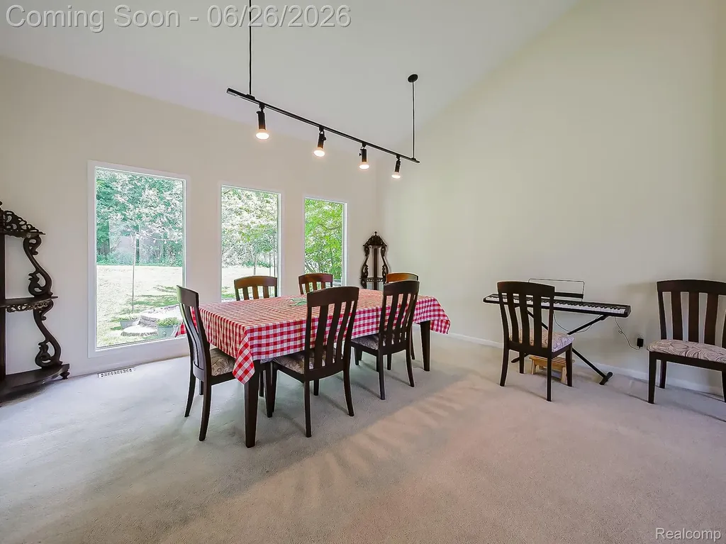 29523 Shenandoah Drive Farmington City MI 48331