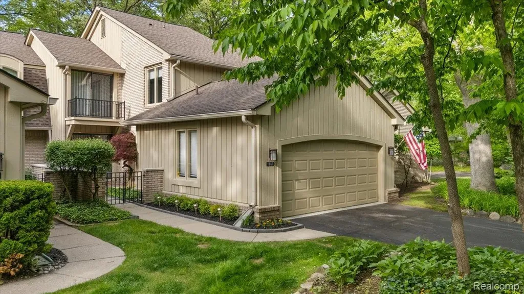 1161 Hillpointe Circle Bloomfield Hills City MI 48304