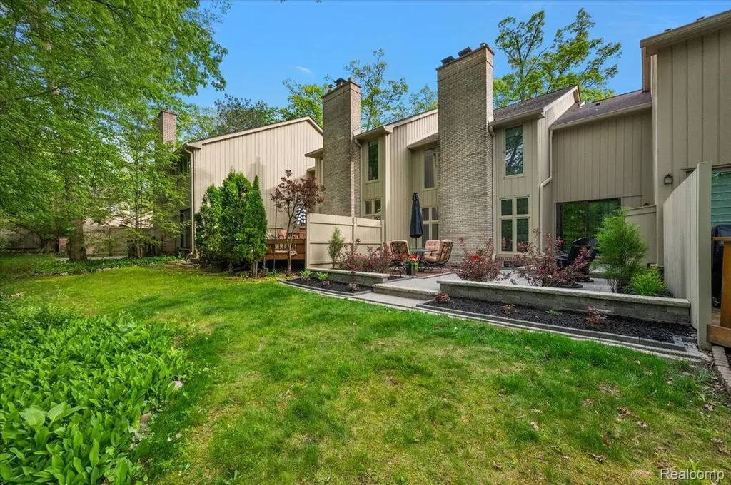 1161 Hillpointe Circle Bloomfield Hills City MI 48304